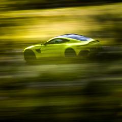 Aston Martin Vantage Lime Essence 06